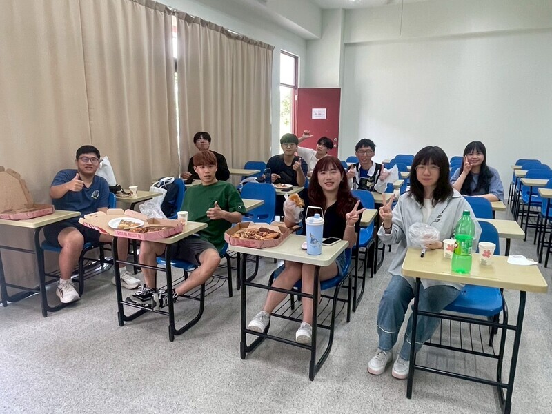 華文系畢業餐會(二)圖片