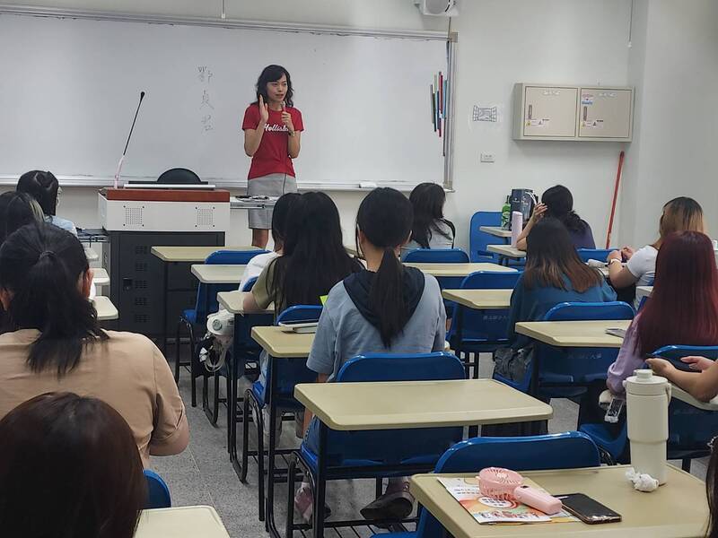 系主任致詞圖片