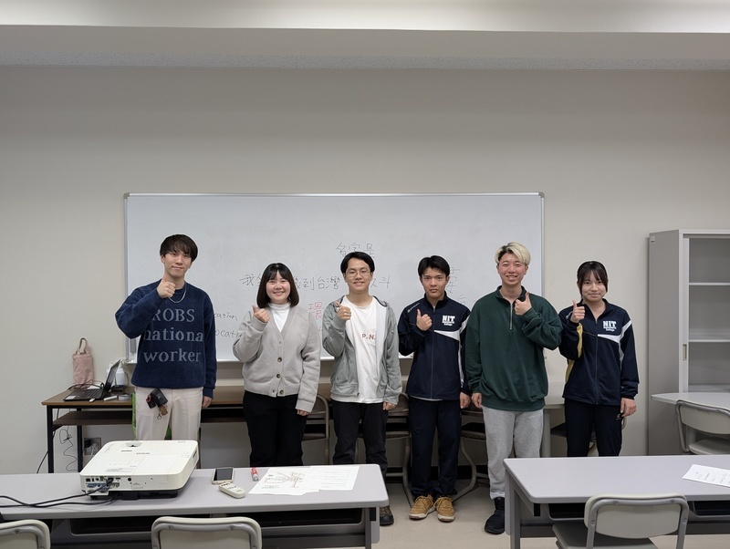 與函館高專學生合照圖片